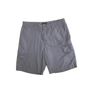 Quicksilver Grey Cargo Shorts. Zipper Pockets. Men’s Size 34.